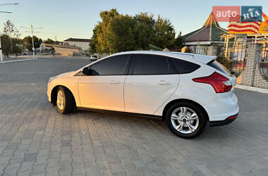 Хэтчбек Ford Focus 2014 в 