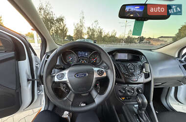 Хэтчбек Ford Focus 2014 в 