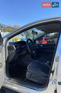 Седан Ford Focus 2006 в 