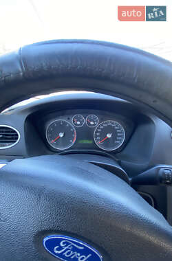 Седан Ford Focus 2006 в 