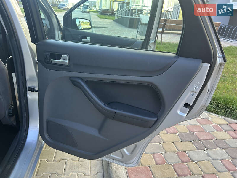 Хэтчбек Ford Focus 2007 в Полтаве