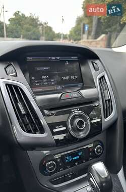 Седан Ford Focus 2013 в 
