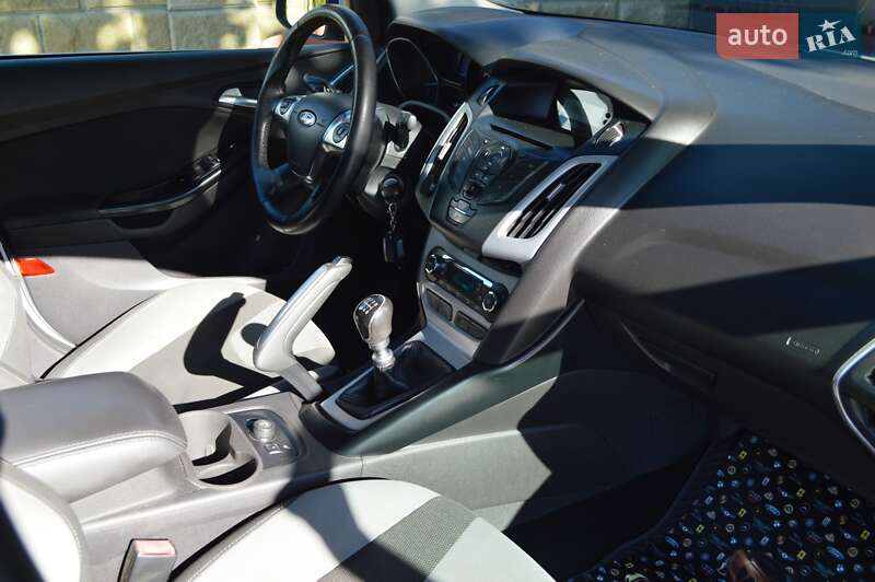 Седан Ford Focus 2013 в Одессе