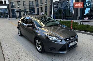 Хэтчбек Ford Focus 2014 в Киеве