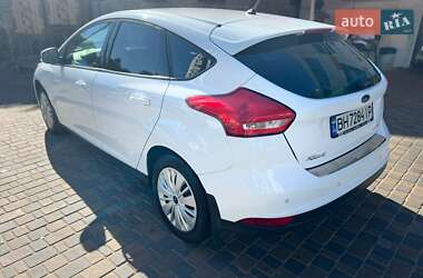 Хэтчбек Ford Focus 2016 в 