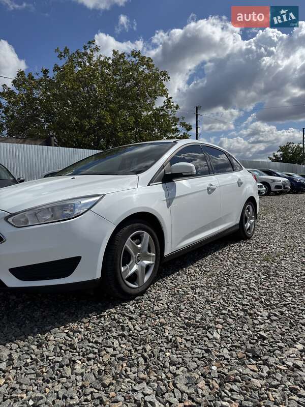 Седан Ford Focus 2016 в Первомайске