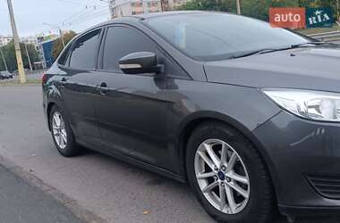 Седан Ford Focus 2016 в 