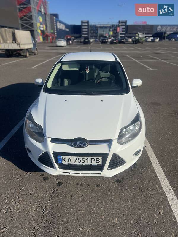 Хэтчбек Ford Focus 2012 в Киеве