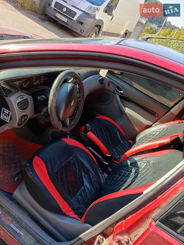 Седан Ford Focus 1999 в Львове