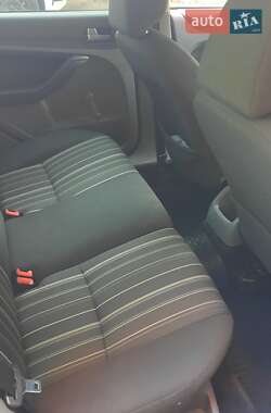 Седан Ford Focus 2008 в 