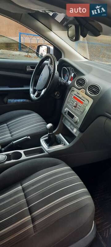 Седан Ford Focus 2008 в Новомосковске фото 6 Седан Ford Focus 2008 в Новомосковске