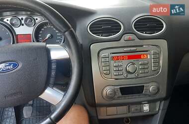 Седан Ford Focus 2008 в 