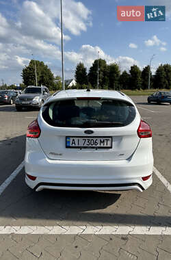 Хэтчбек Ford Focus 2016 в 
