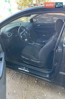 Хэтчбек Ford Focus 2007 в 