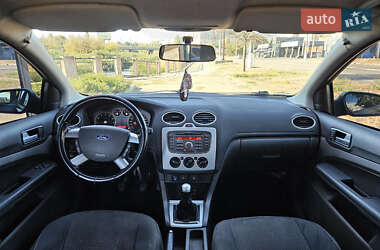 Хэтчбек Ford Focus 2007 в 