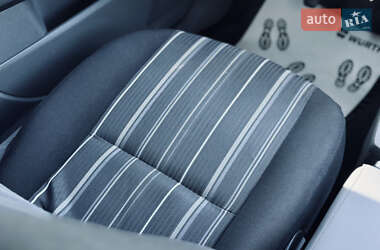 Хетчбек Ford Focus 2010 в 