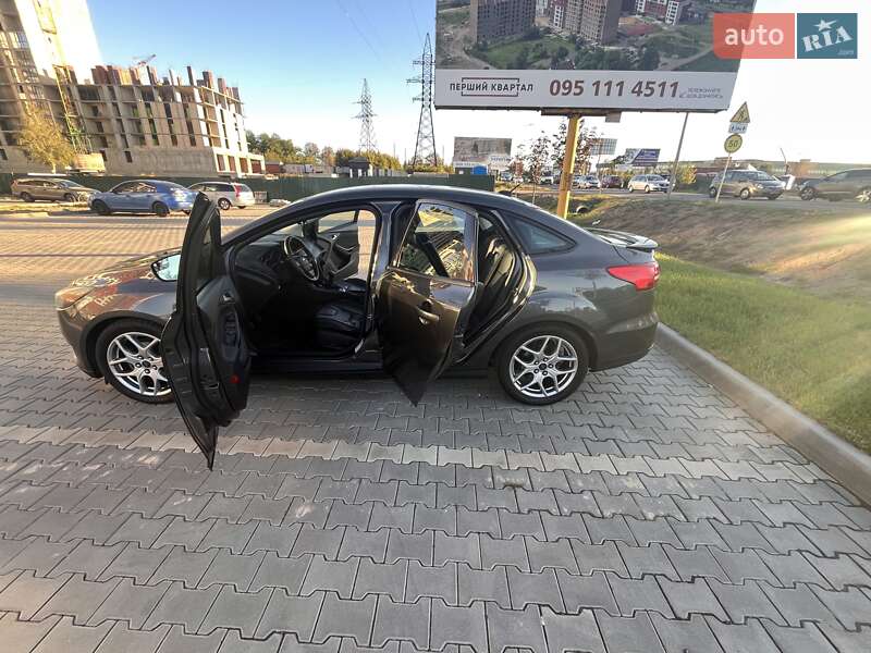 Седан Ford Focus 2015 в Луцке фото 3 Седан Ford Focus 2015 в Луцке
