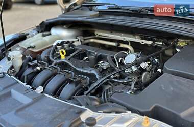 Седан Ford Focus 2016 в 