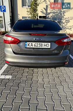 Седан Ford Focus 2013 в 