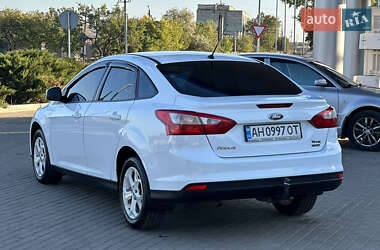 Седан Ford Focus 2013 в 