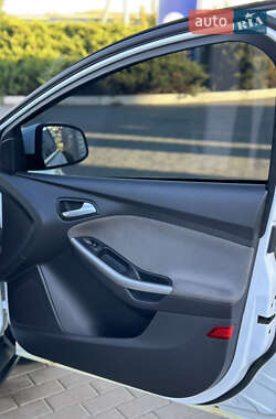 Седан Ford Focus 2013 в 
