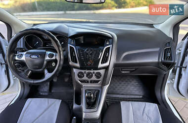 Седан Ford Focus 2013 в 