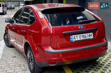 Хетчбек Ford Focus 2006 в 