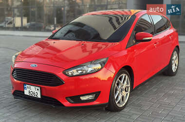 Хэтчбек Ford Focus 2015 в 