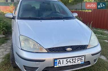 Хэтчбек Ford Focus 2002 в 