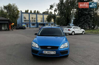 Хэтчбек Ford Focus 2005 в 