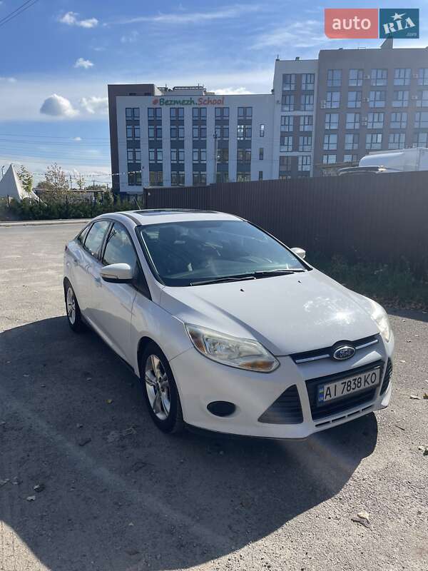 Седан Ford Focus 2014 в Киеве фото 2 Седан Ford Focus 2014 в Киеве