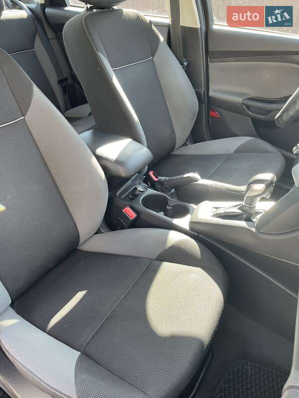 Седан Ford Focus 2014 в Киеве фото 15 Седан Ford Focus 2014 в Киеве
