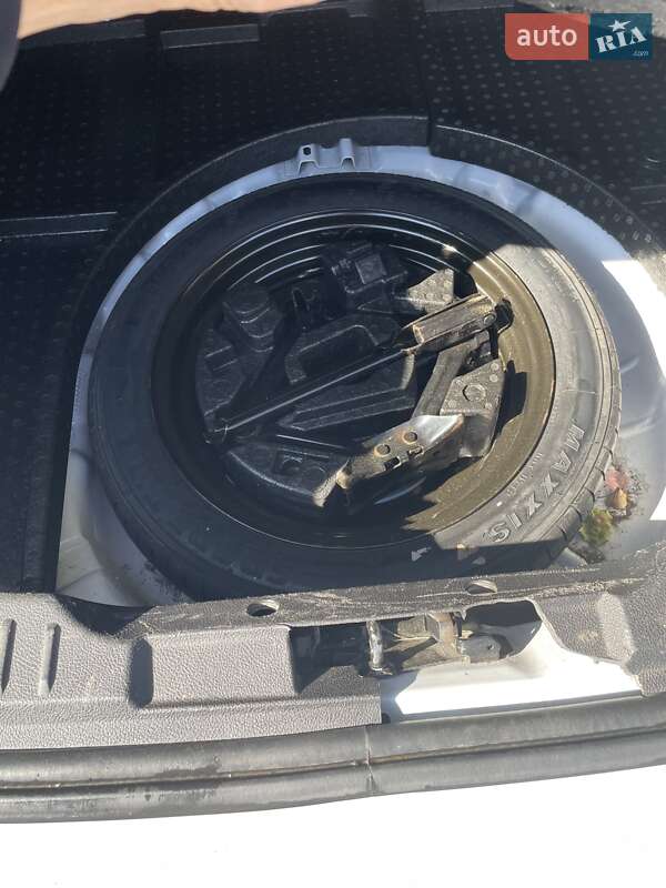 Седан Ford Focus 2014 в Киеве фото 23 Седан Ford Focus 2014 в Киеве