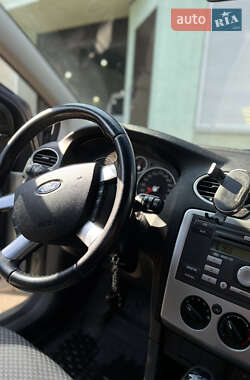 Седан Ford Focus 2007 в 