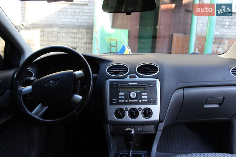Седан Ford Focus 2007 в Каменском