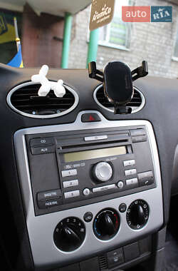 Седан Ford Focus 2007 в 