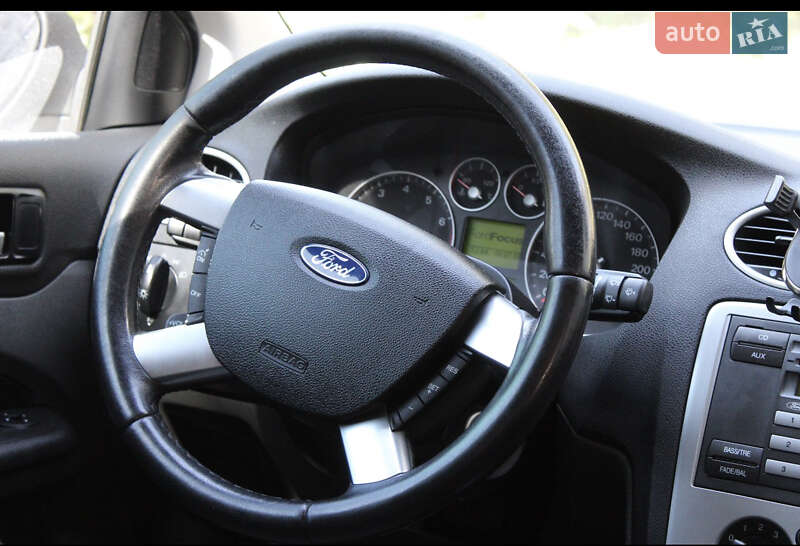 Седан Ford Focus 2007 в Каменском