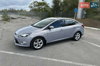 Седан Ford Focus 2013 в 