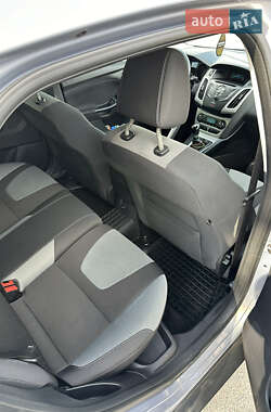 Седан Ford Focus 2013 в 