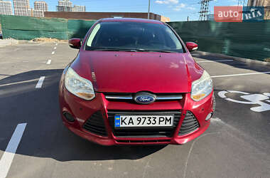 Хэтчбек Ford Focus 2013 в 