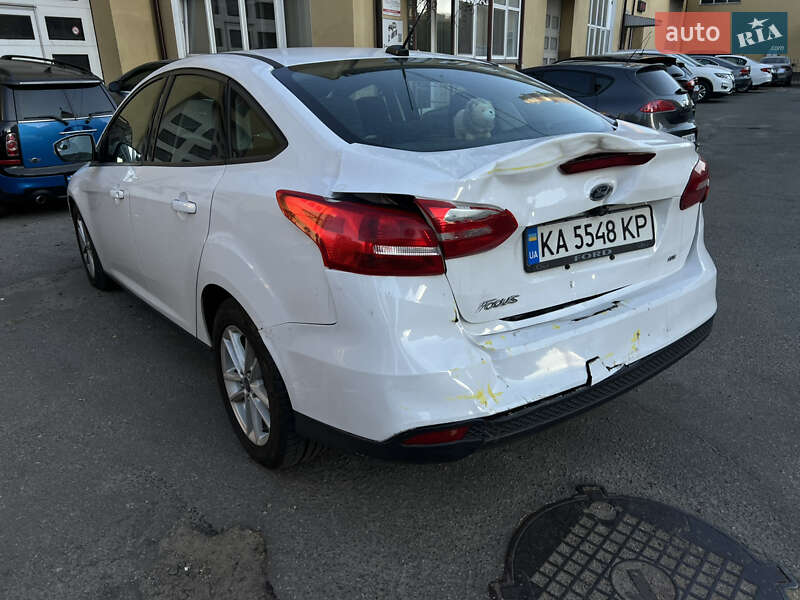 Седан Ford Focus 2016 в Киеве
