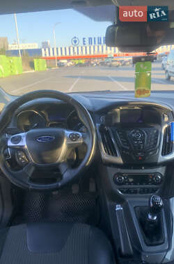 Универсал Ford Focus 2013 в 