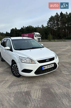 Универсал Ford Focus 2010 в 