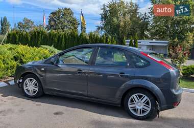 Хэтчбек Ford Focus 2006 в 