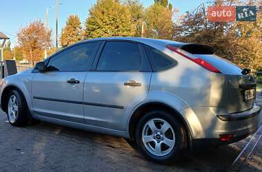 Хэтчбек Ford Focus 2006 в 