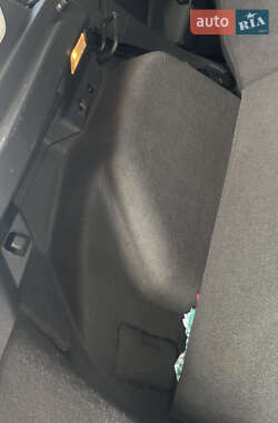 Хэтчбек Ford Focus 2012 в 
