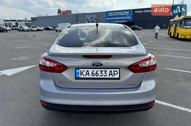 Седан Ford Focus 2013 в 