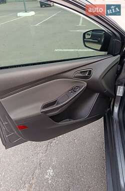 Седан Ford Focus 2013 в 
