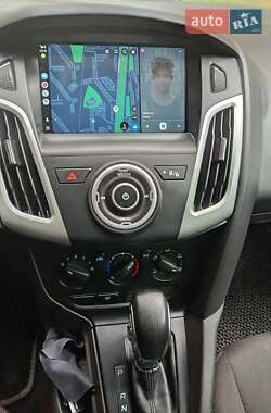 Седан Ford Focus 2013 в 