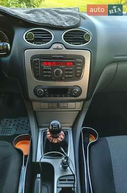 Универсал Ford Focus 2010 в 